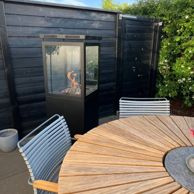 stufa da esterno elegante Muztag Stufa da Esterno - nera