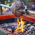 HUB Kul Grill HBCE2BEU - barbecue a carbone Everdure per grigliate all'aperto